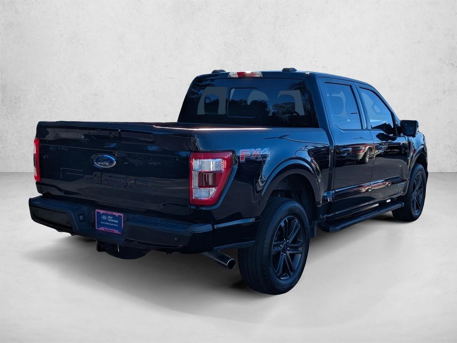 2022 Ford F-150 LARIAT 4WD SuperCrew 5.5' Box