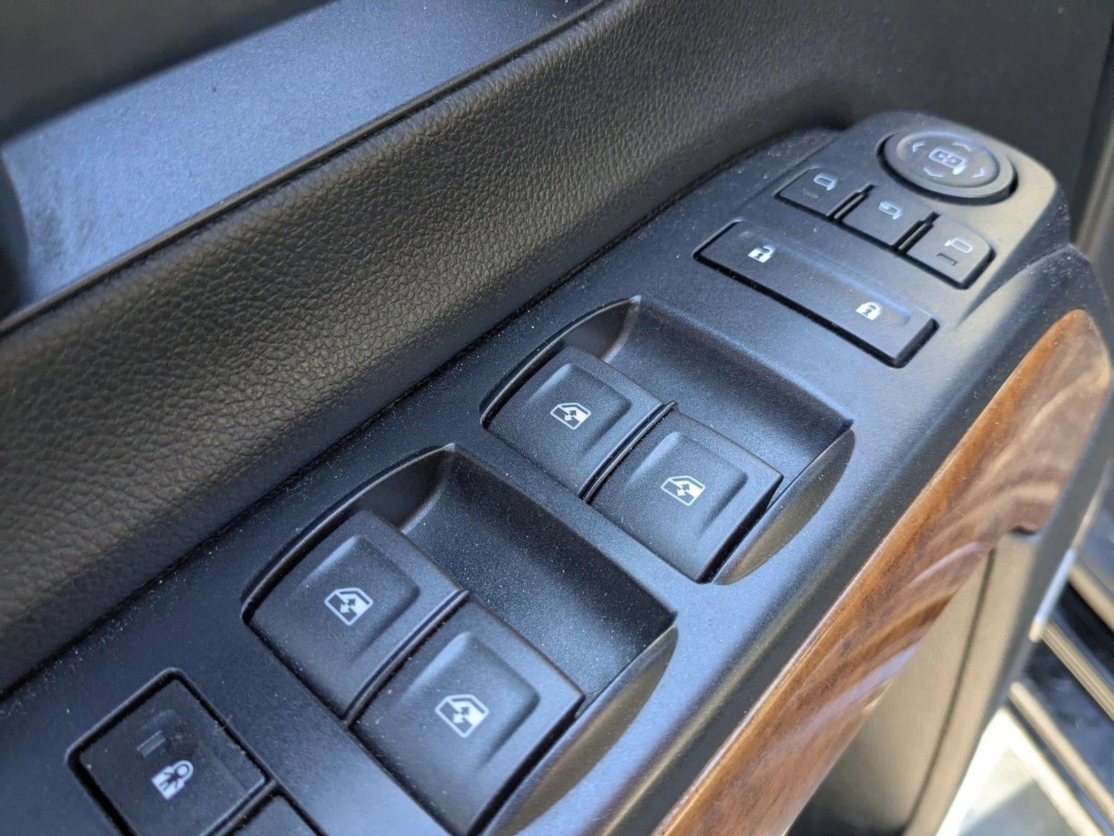 2018 Chevrolet Silverado 3500 HD Crew Cab Long Box 4-Wheel Drive High Country