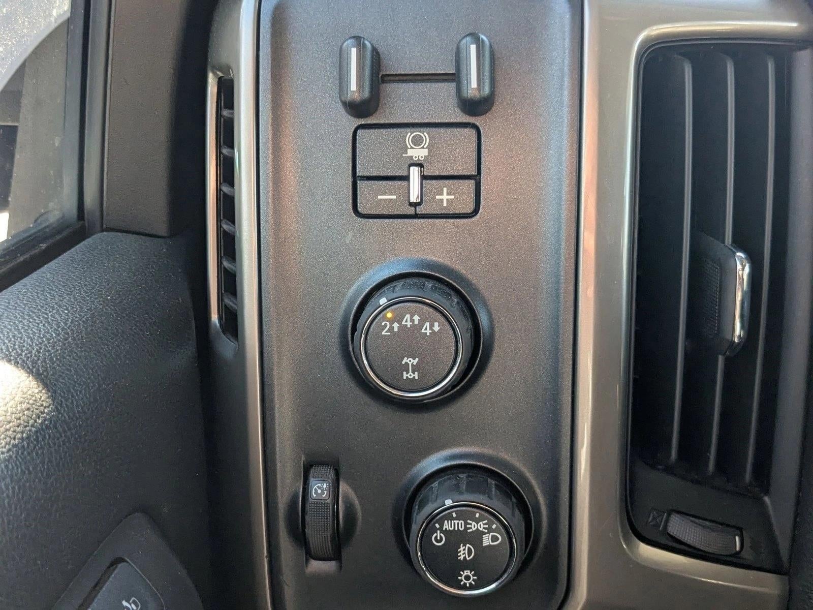 2018 Chevrolet Silverado 3500 HD Crew Cab Long Box 4-Wheel Drive High Country