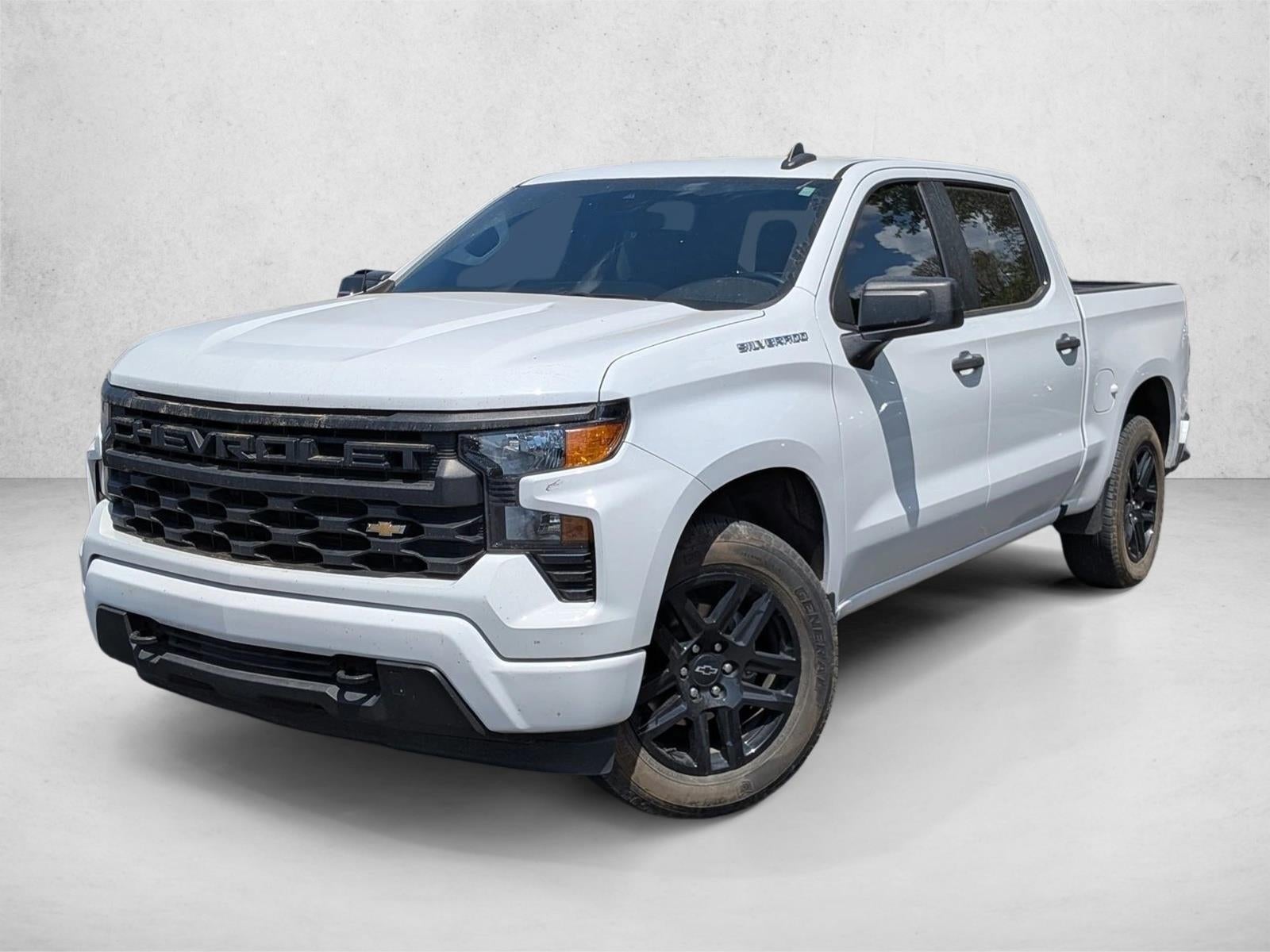 2023 Chevrolet Silverado 1500 Crew Cab Short Box 2-Wheel Drive Custom