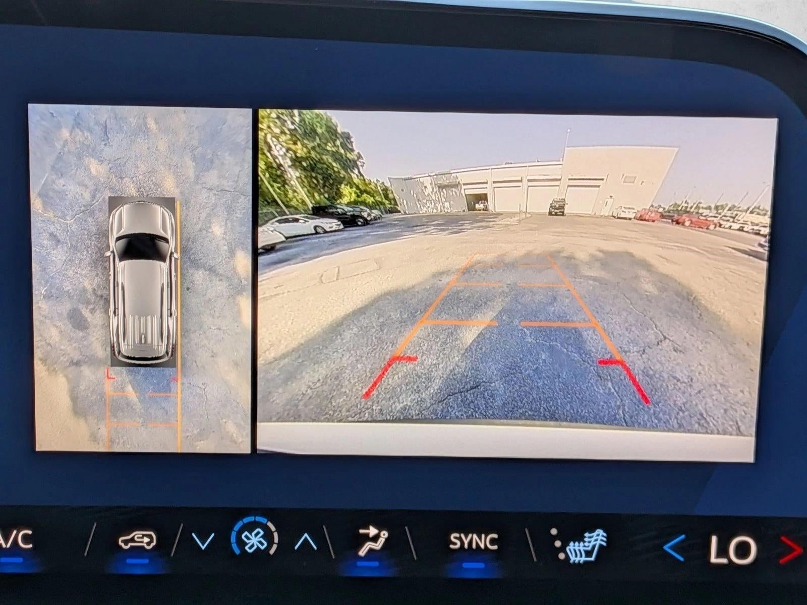 2024 Chevrolet Traverse LS w/1LS