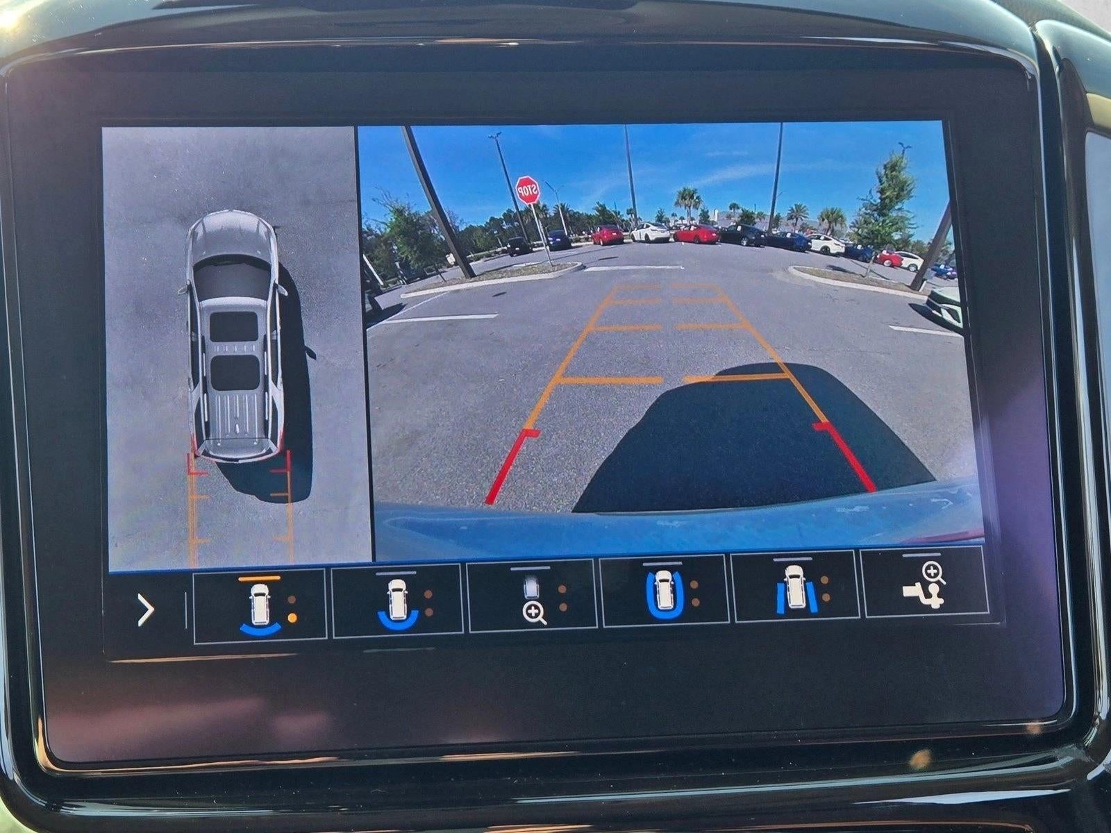 2021 Chevrolet Traverse FWD 2LZ