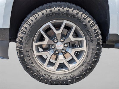 2022 GMC Canyon Crew Cab Short Box 4-Wheel Drive AT4 w/Leather