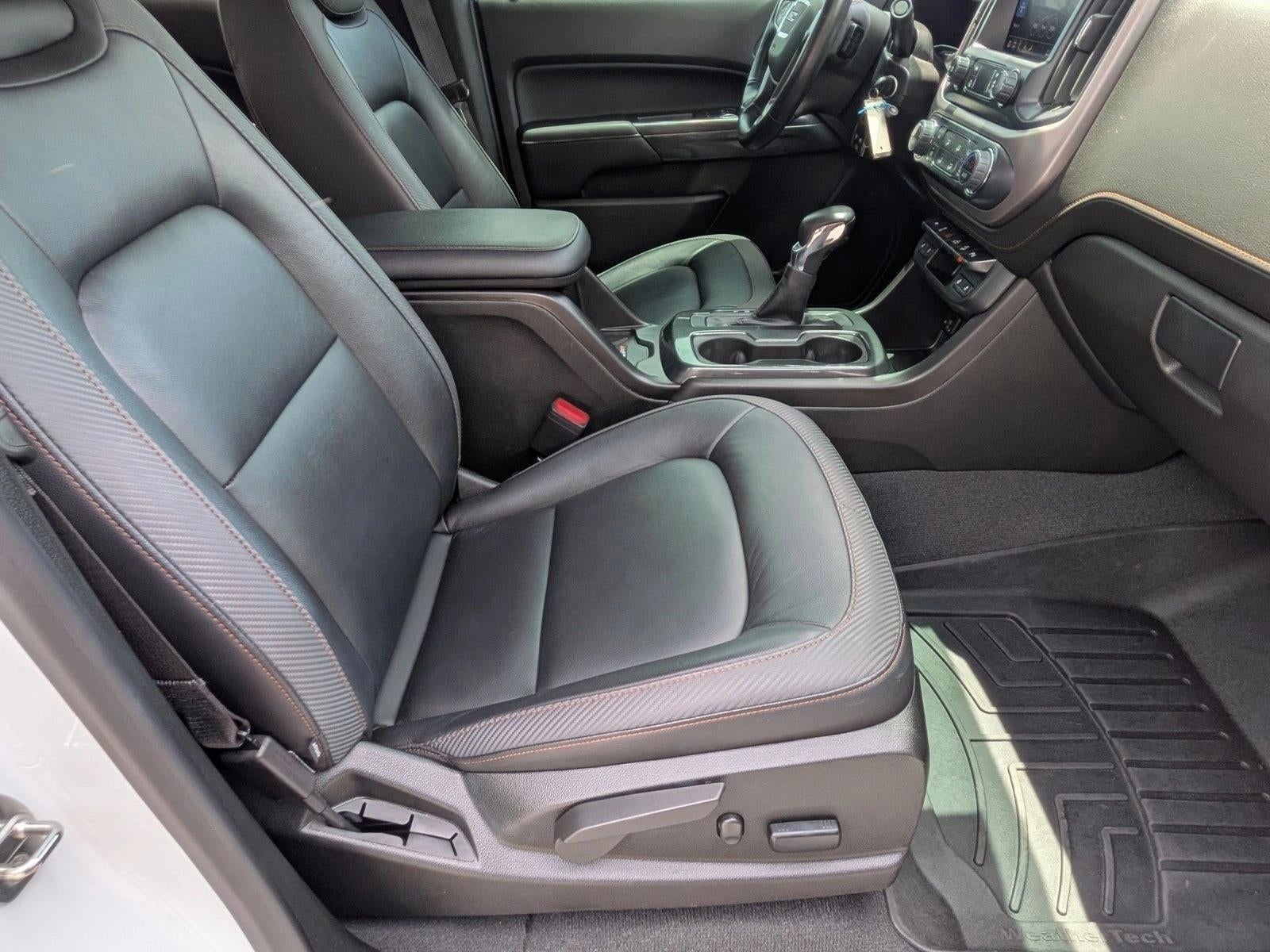 2022 GMC Canyon Crew Cab Short Box 4-Wheel Drive AT4 w/Leather