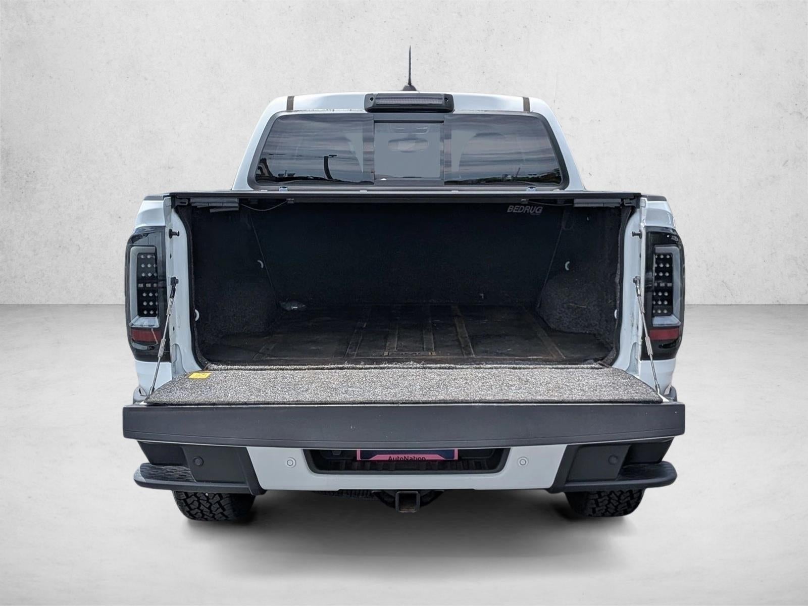 2022 GMC Canyon Crew Cab Short Box 4-Wheel Drive AT4 w/Leather