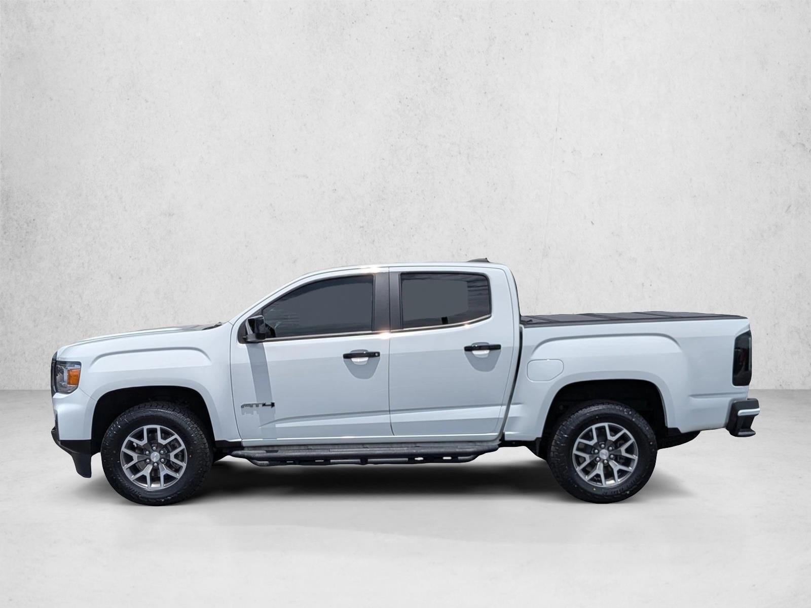 2022 GMC Canyon Crew Cab Short Box 4-Wheel Drive AT4 w/Leather