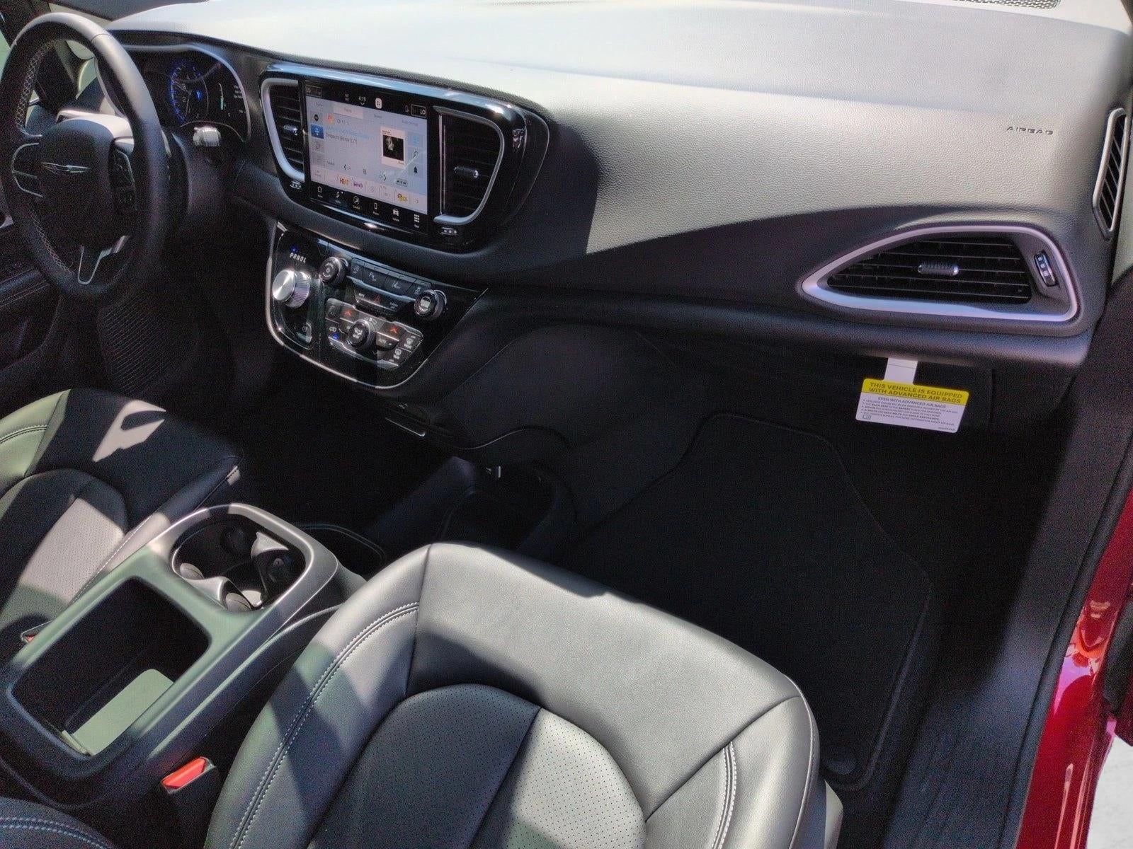 2026 Chrysler Voyager LX FWD