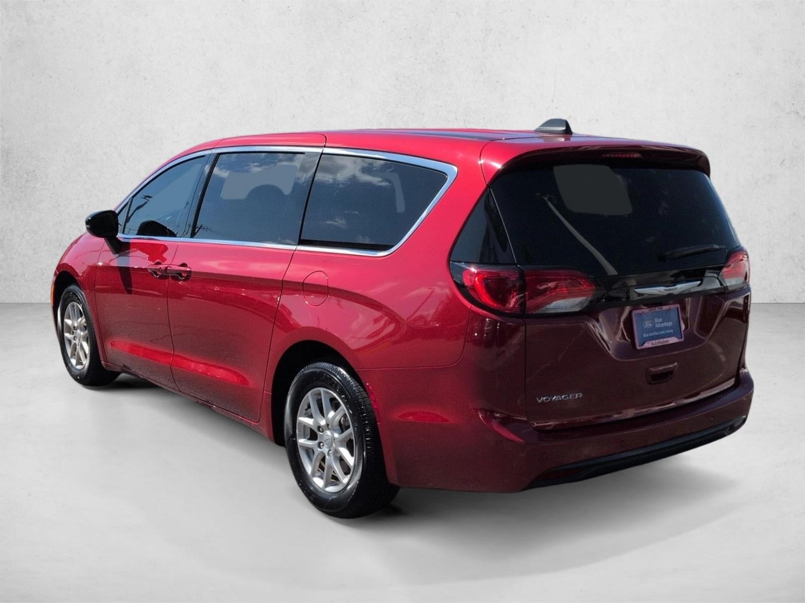 2026 Chrysler Voyager LX FWD