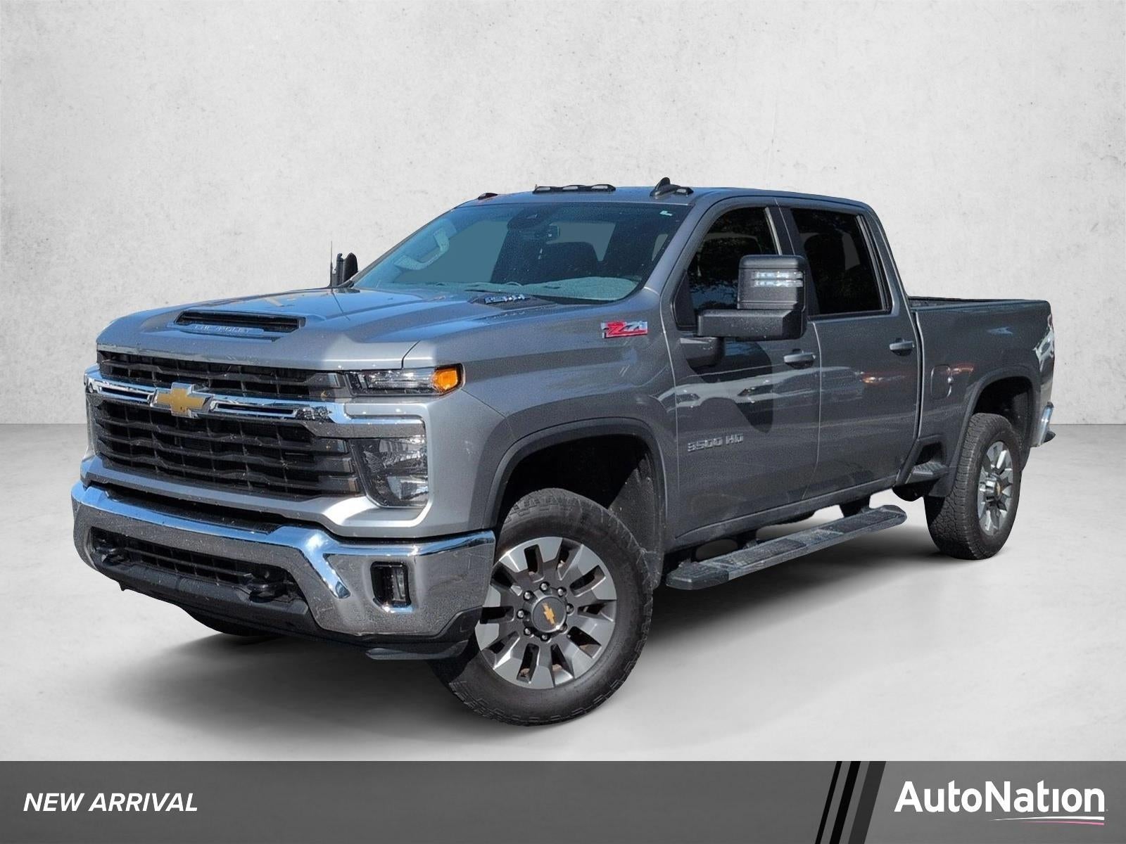 2024 Chevrolet Silverado 3500 HD Crew Cab Standard Box 4-Wheel Drive LT