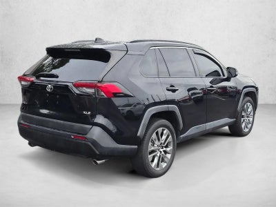 2019 Toyota RAV4 XLE Premium FWD (Natl)