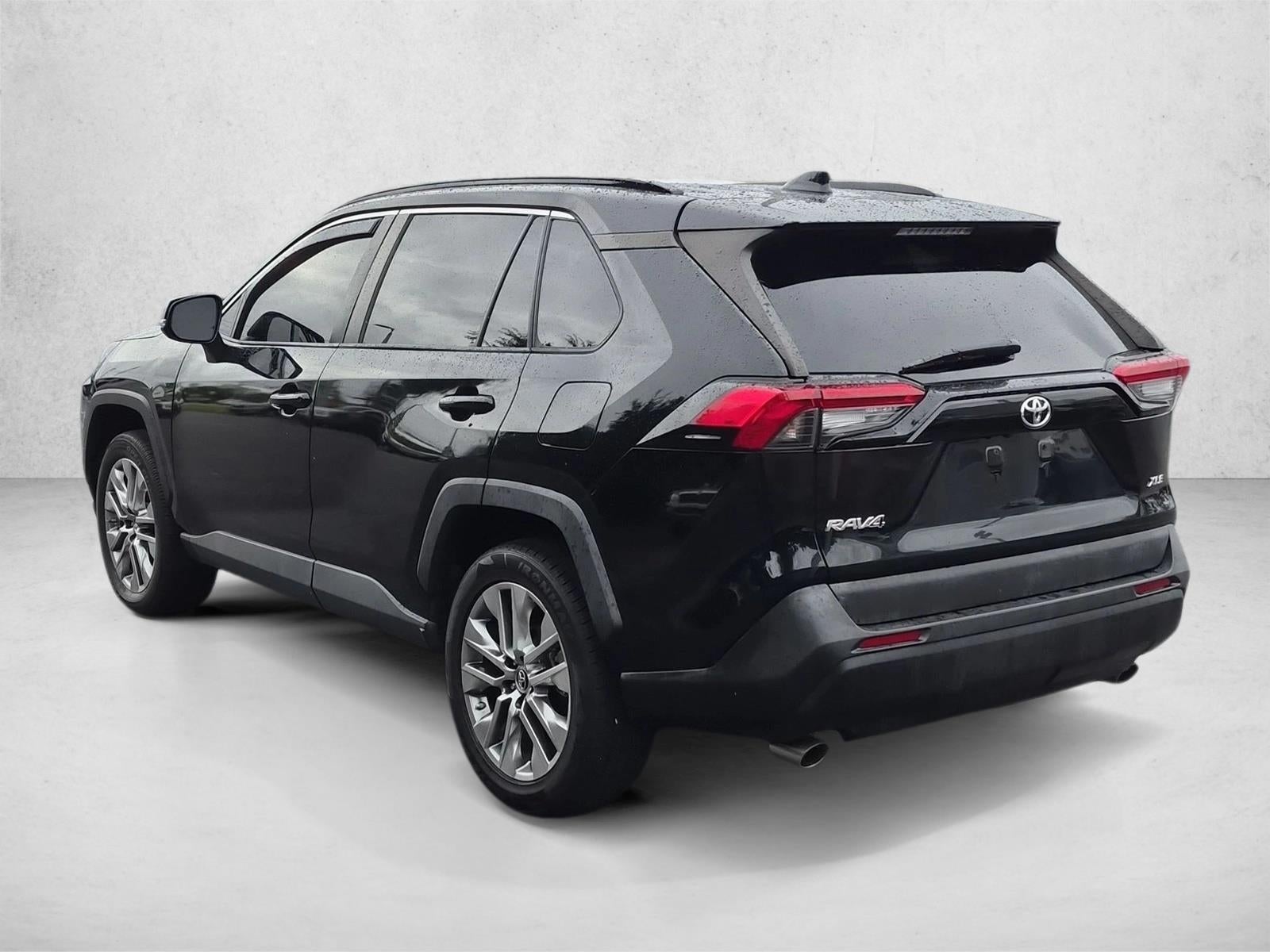 2019 Toyota RAV4 XLE Premium FWD (Natl)