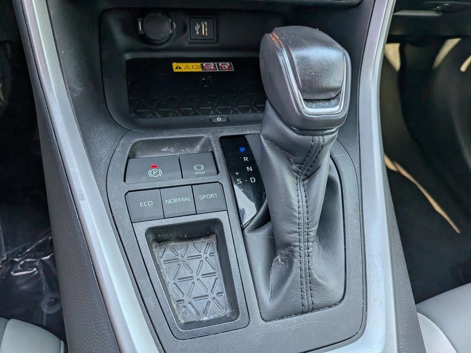 2023 Toyota RAV4 XLE Premium FWD (Natl)