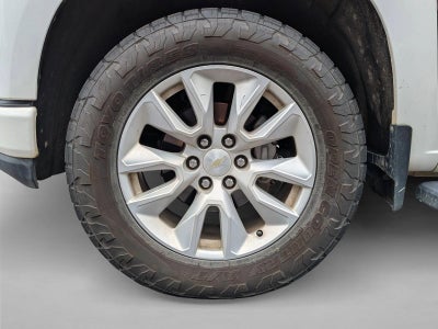2021 Chevrolet Silverado 1500 Crew Cab Short Box 4-Wheel Drive Custom