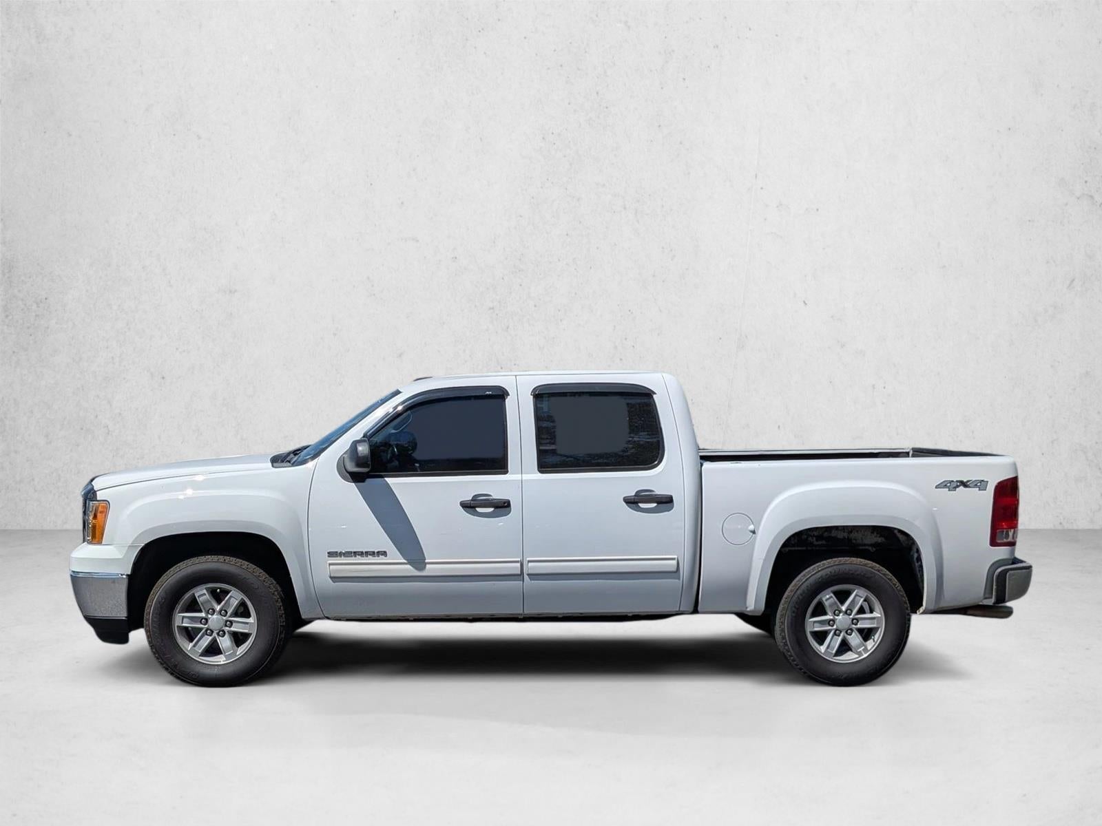 2013 GMC Sierra 1500 Crew Cab Short Box 4-Wheel Drive SLE