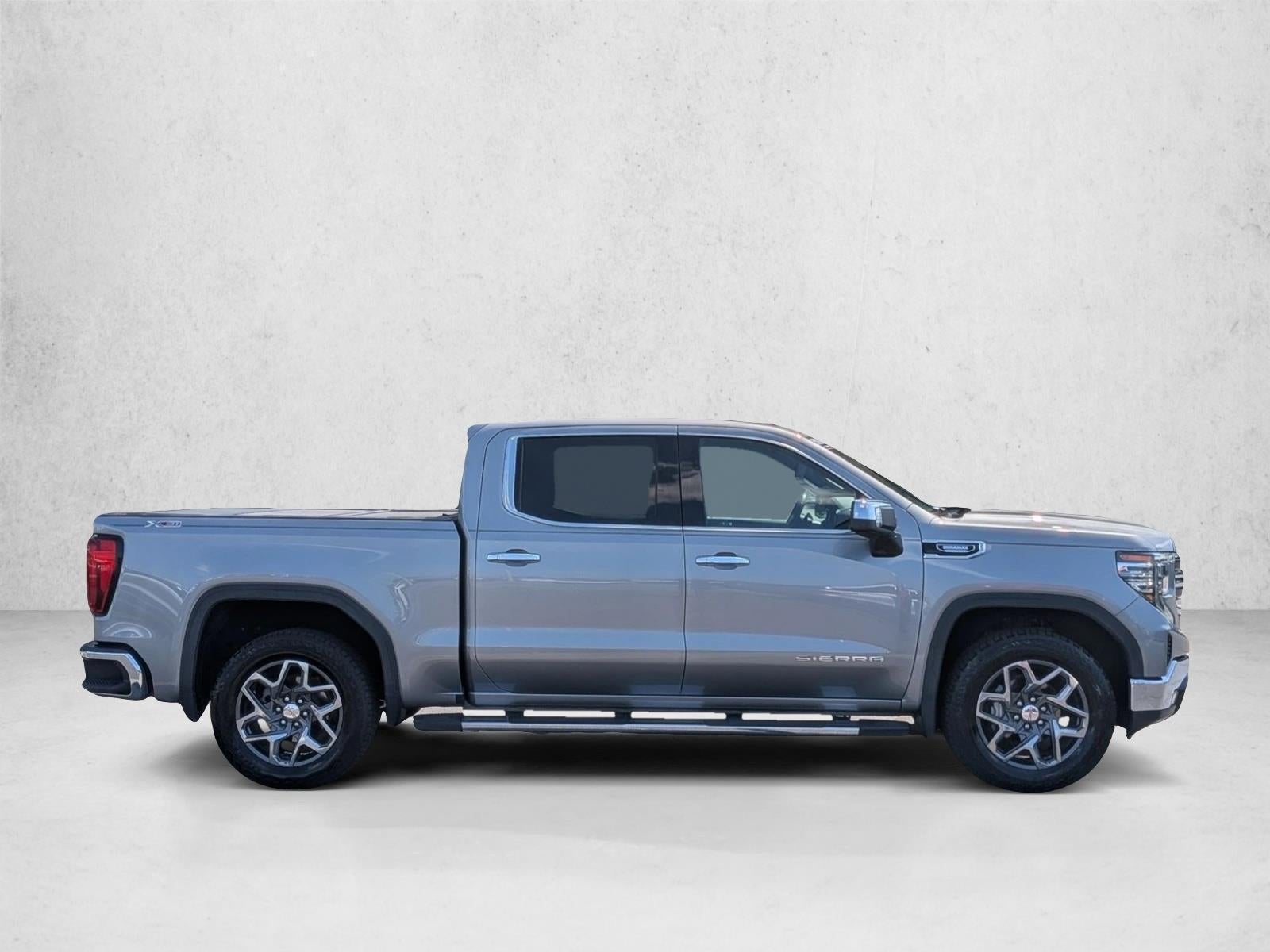 2023 GMC Sierra 1500 Crew Cab Short Box 4-Wheel Drive SLT