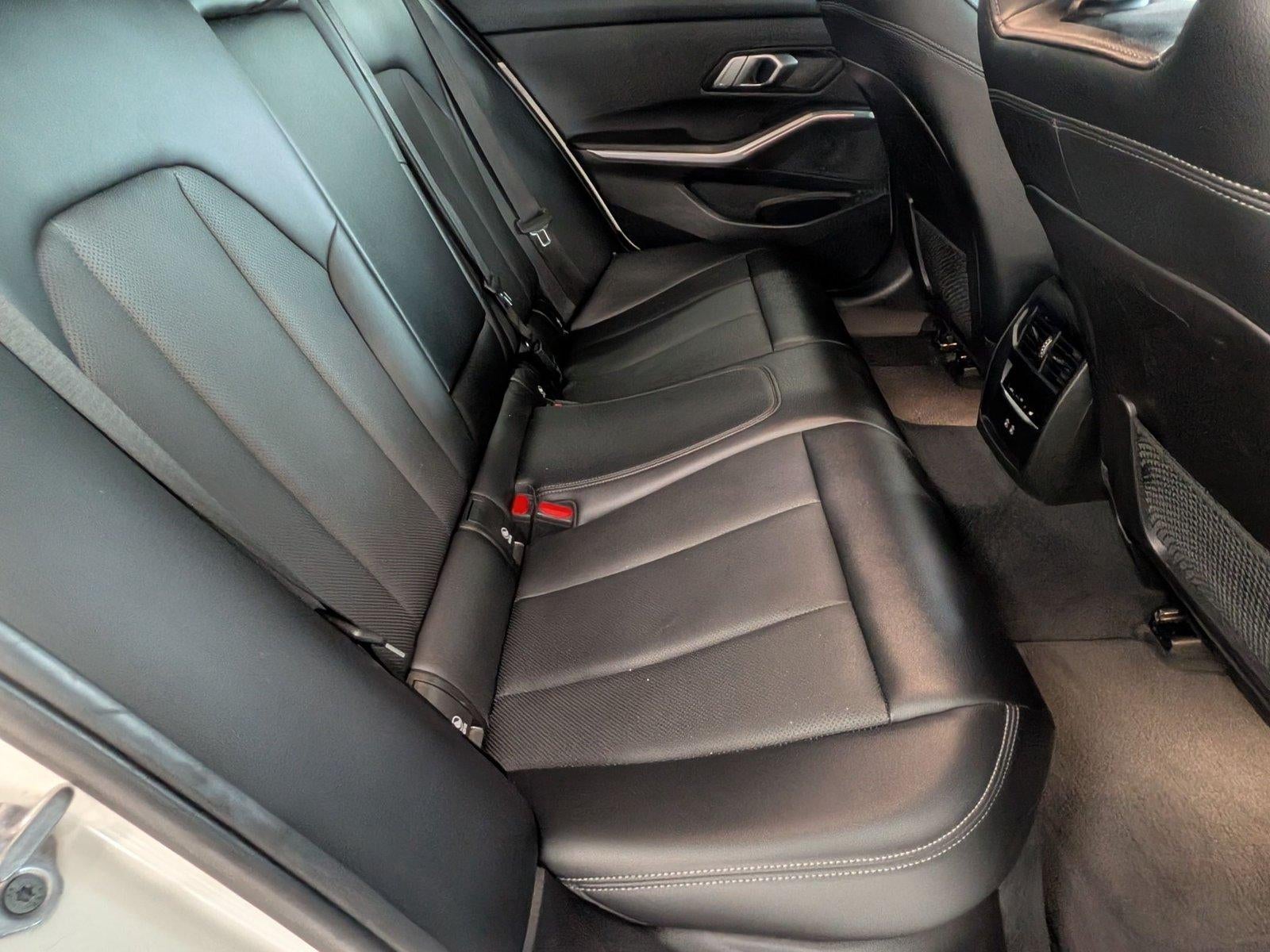 2023 BMW 330i Sedan