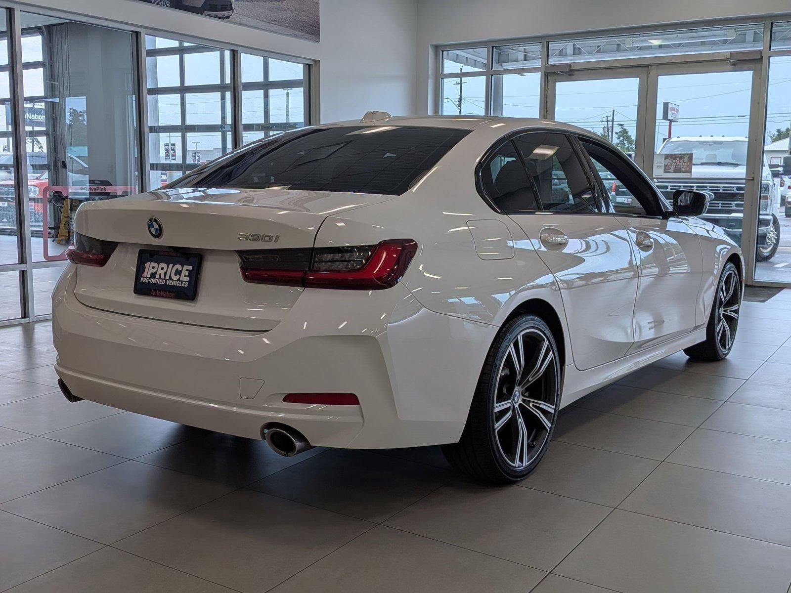 2023 BMW 330i Sedan