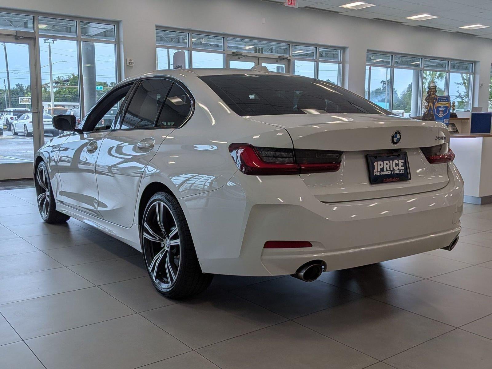 2023 BMW 330i Sedan