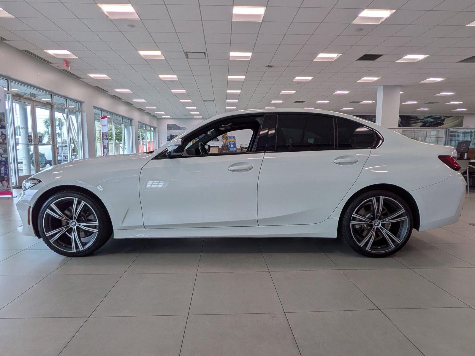 2023 BMW 330i Sedan