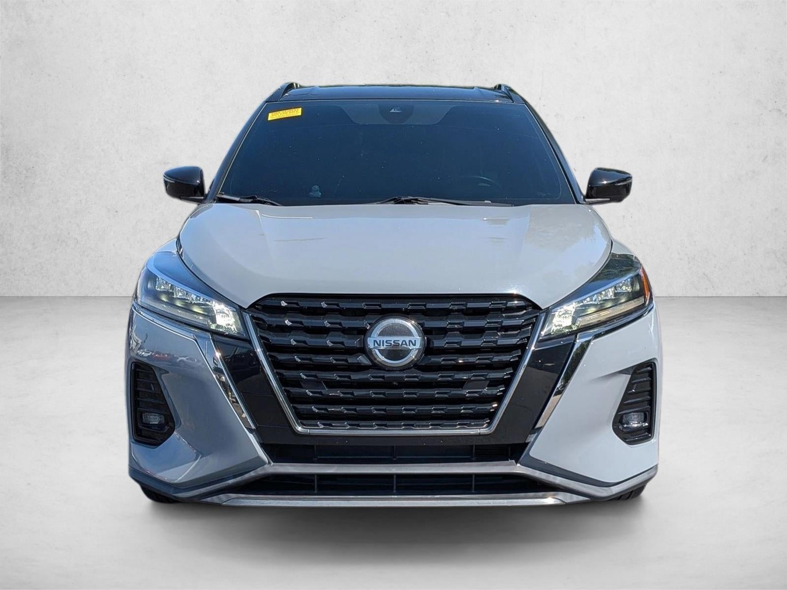 2021 Nissan Kicks SR FWD