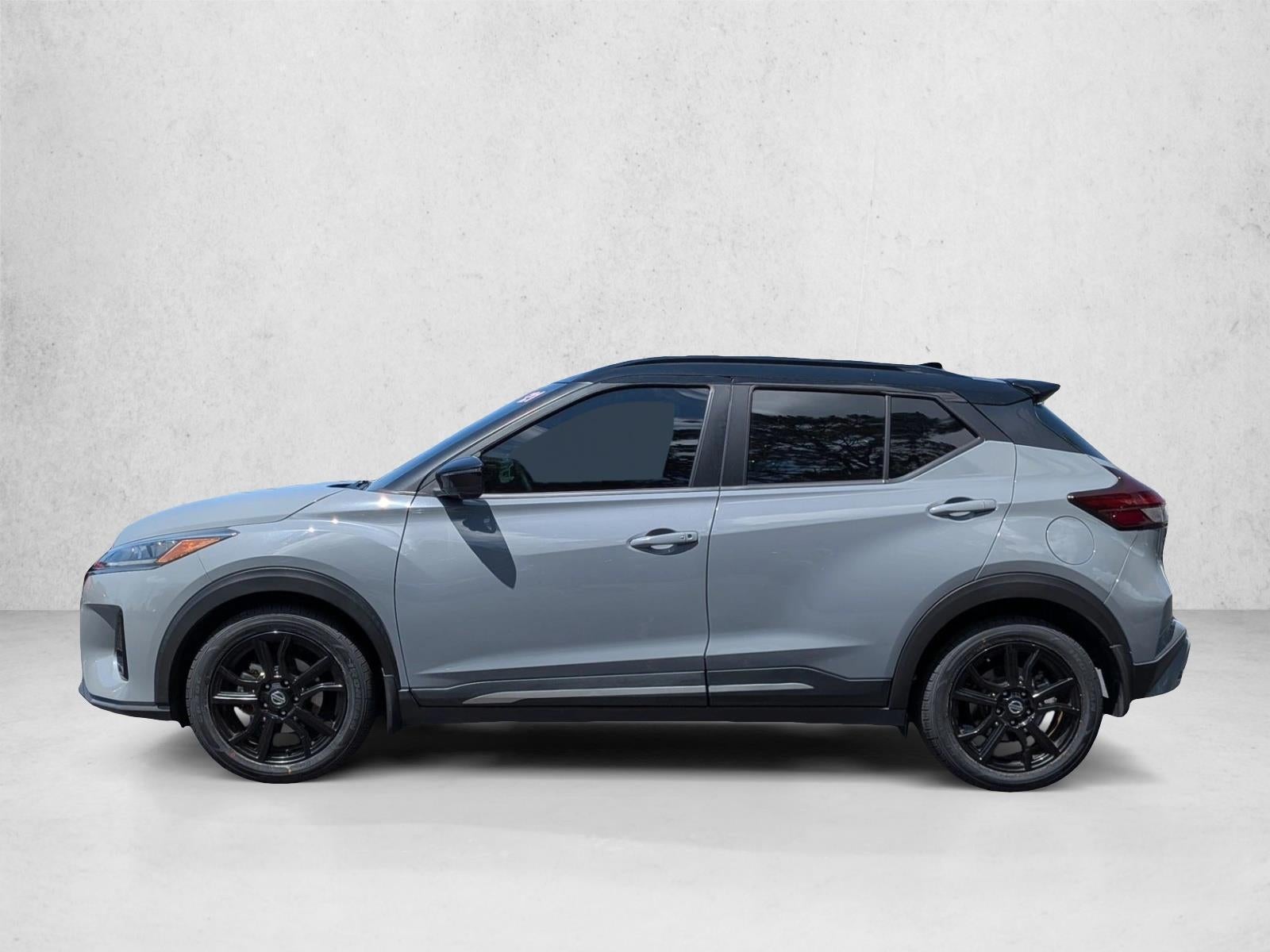 2021 Nissan Kicks SR FWD