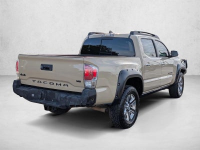 2017 Toyota Tacoma Limited Double Cab 5' Bed V6 4x4 AT (Natl)