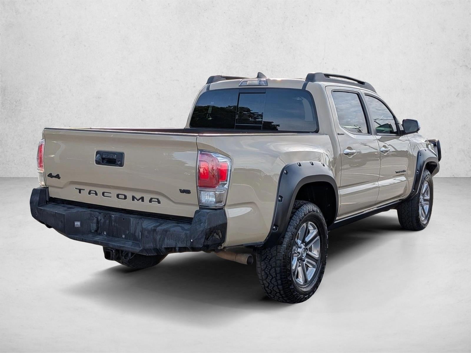 2017 Toyota Tacoma Limited Double Cab 5' Bed V6 4x4 AT (Natl)