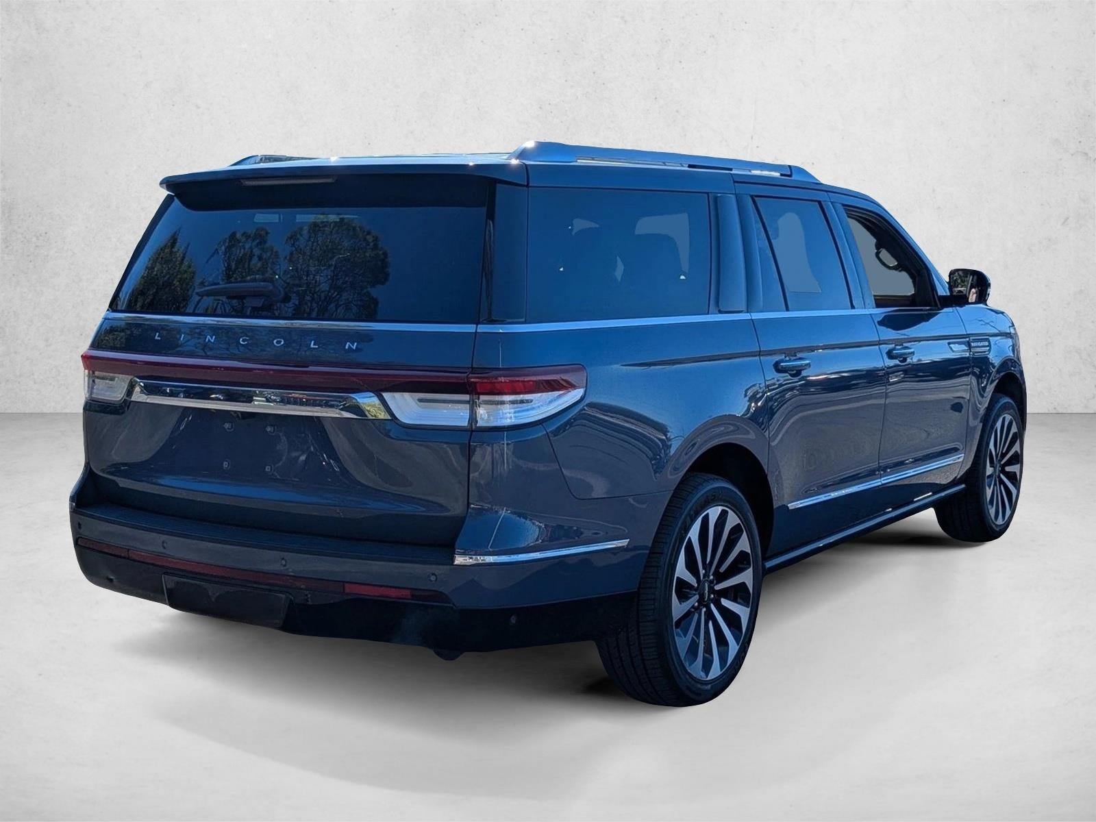 2023 Lincoln Navigator L Reserve 4x2