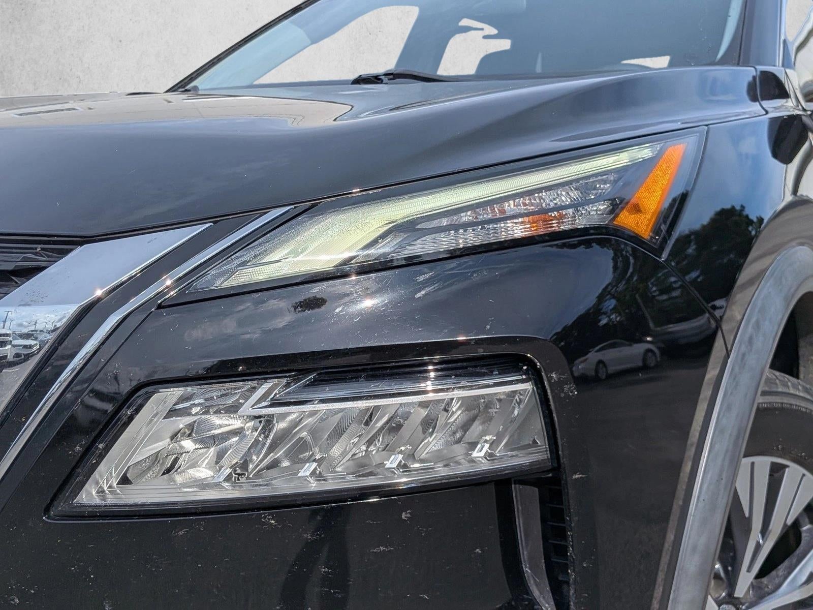 2021 Nissan Rogue FWD SV