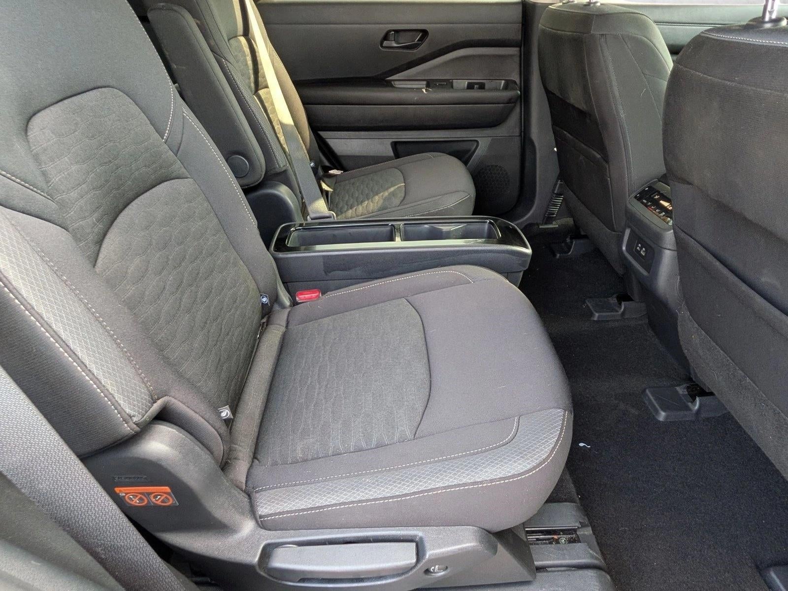 2024 Nissan Pathfinder SV 2WD