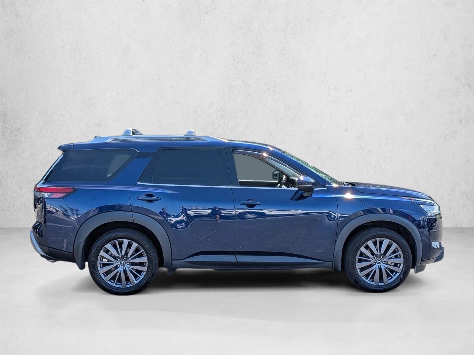 2023 Nissan Pathfinder SL 2WD