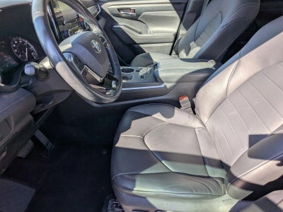 2020 Toyota Highlander XLE FWD (Natl)