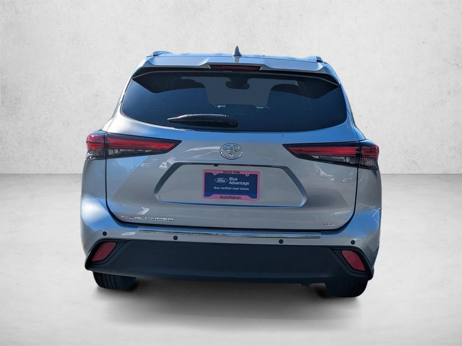 2020 Toyota Highlander XLE FWD (Natl)