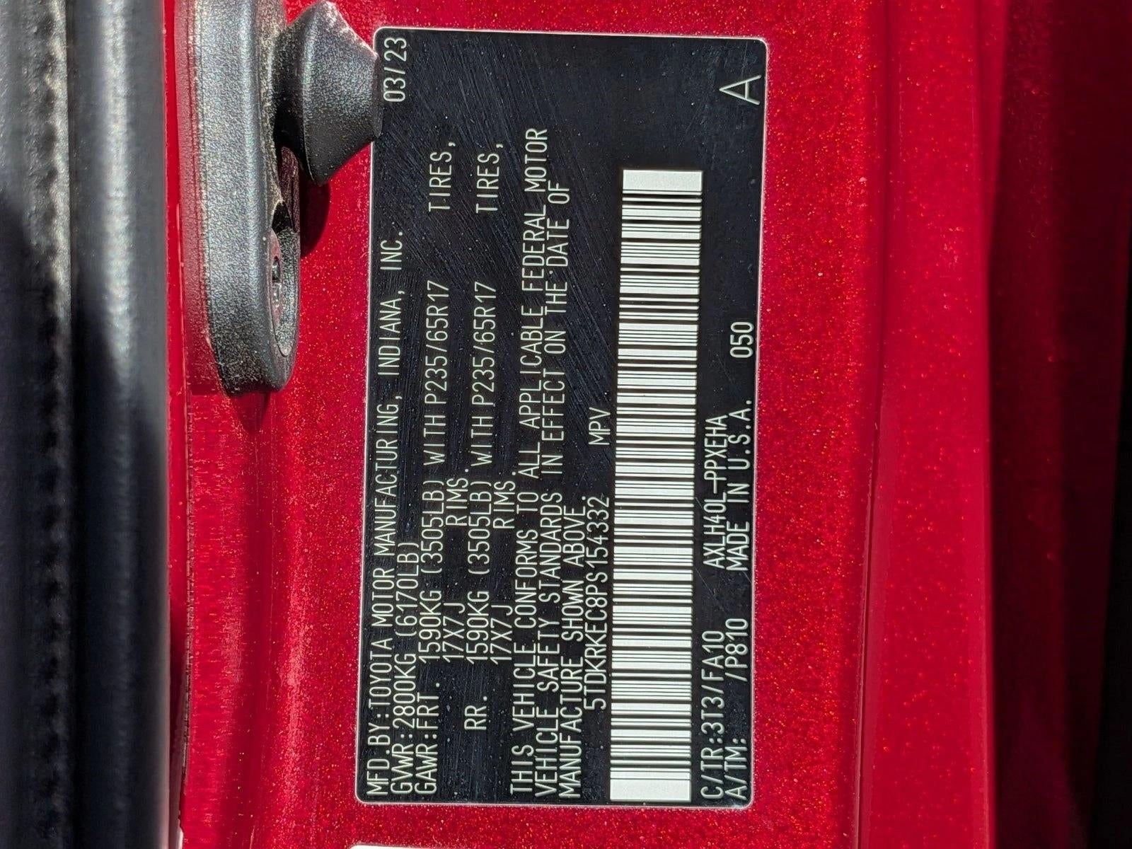2023 Toyota Sienna LE FWD 8-Passenger (Natl)