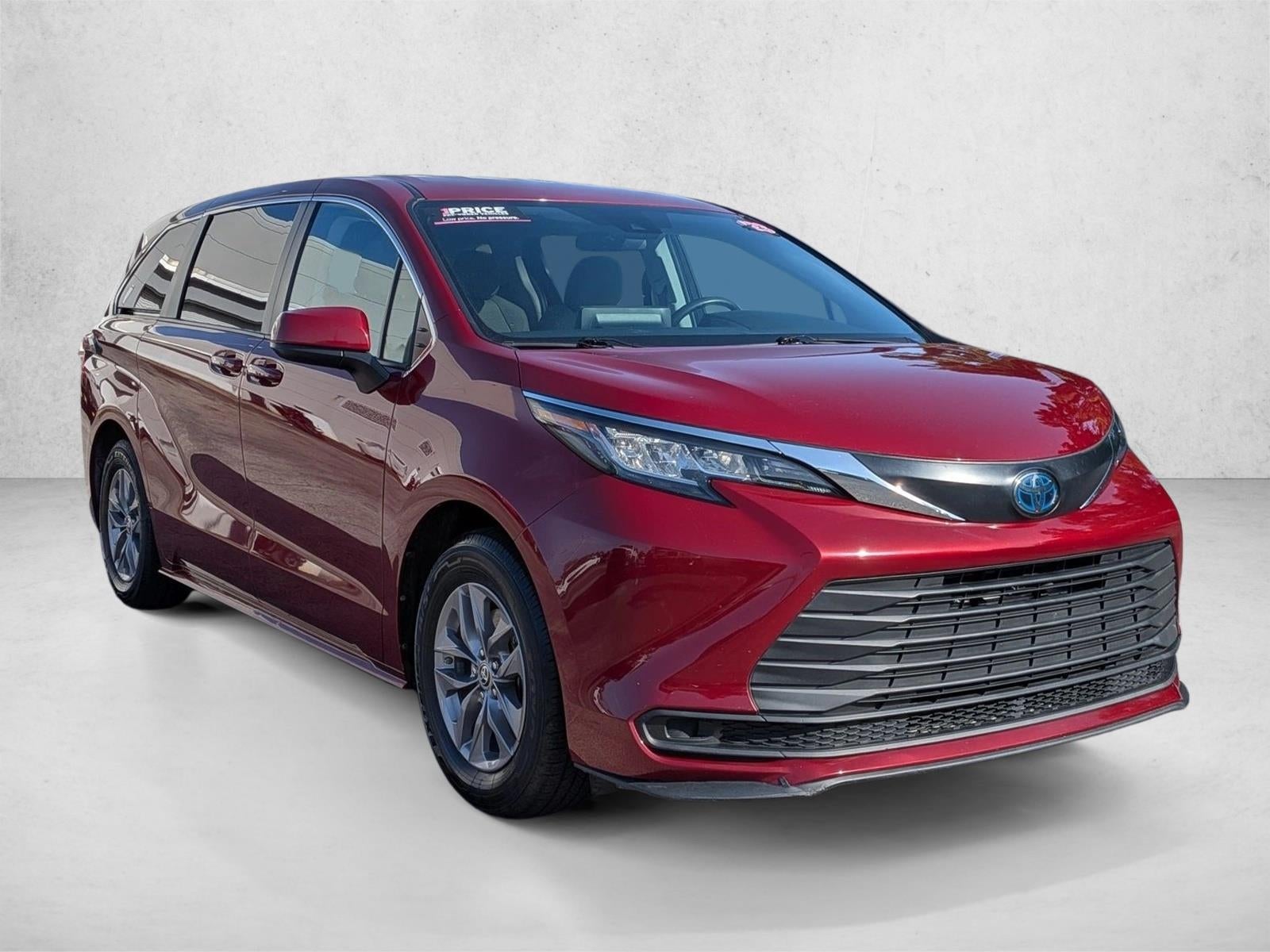 2023 Toyota Sienna LE FWD 8-Passenger (Natl)
