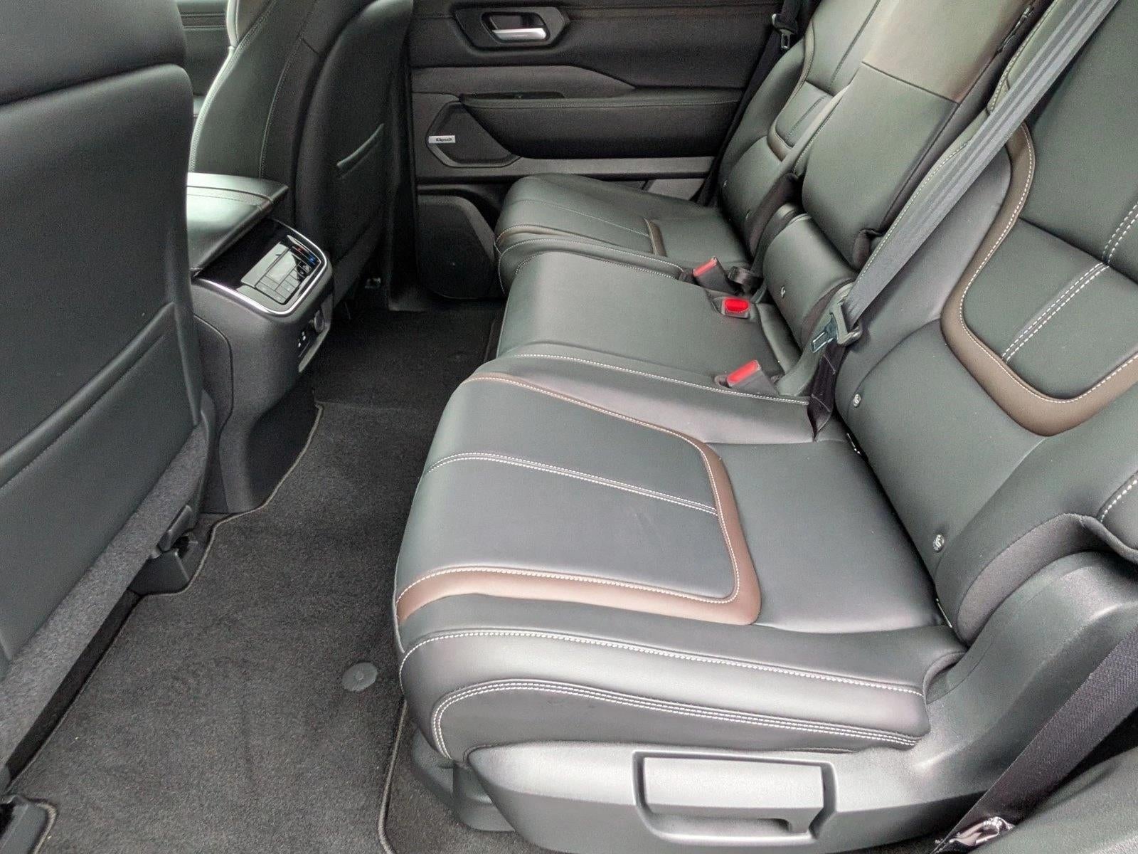 2025 Nissan Armada 4x2 SL