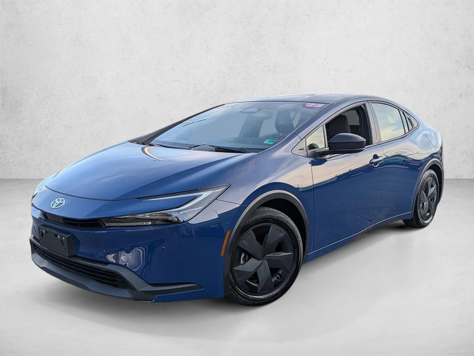 2025 Toyota Prius LE (Natl)