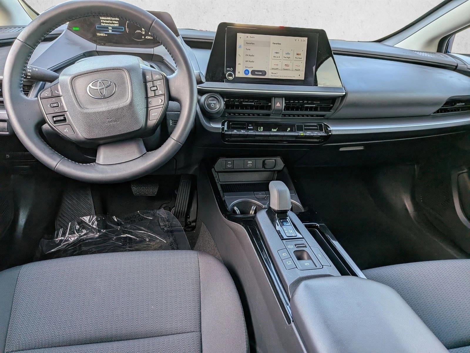 2025 Toyota Prius LE (Natl)