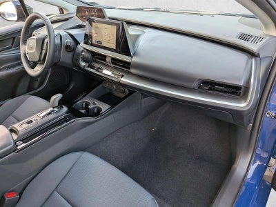 2025 Toyota Prius LE (Natl)