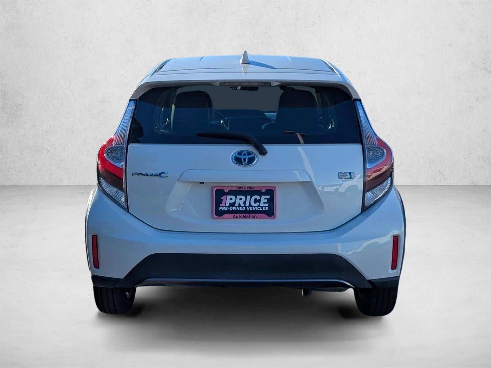 2018 Toyota Prius c Four (GS)