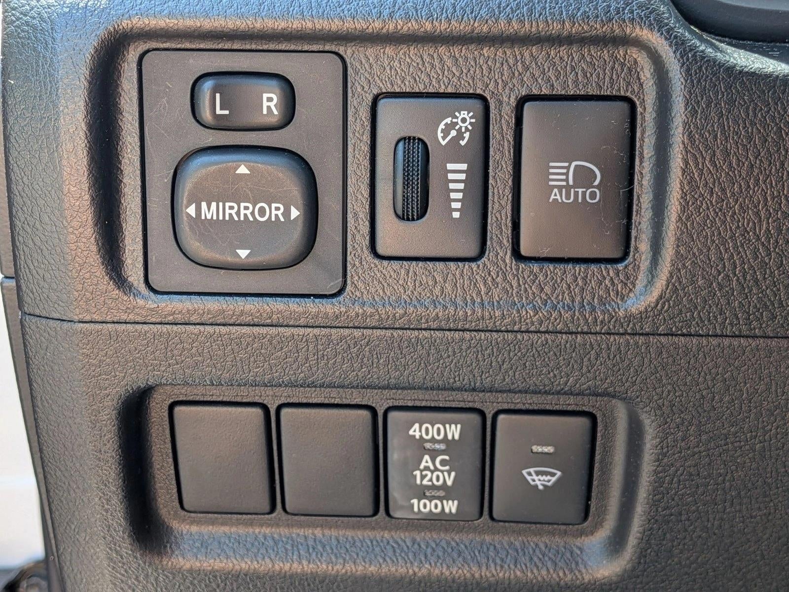 2024 Toyota 4Runner SR5 2WD (Natl)