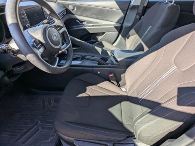 2023 Hyundai ELANTRA SEL IVT