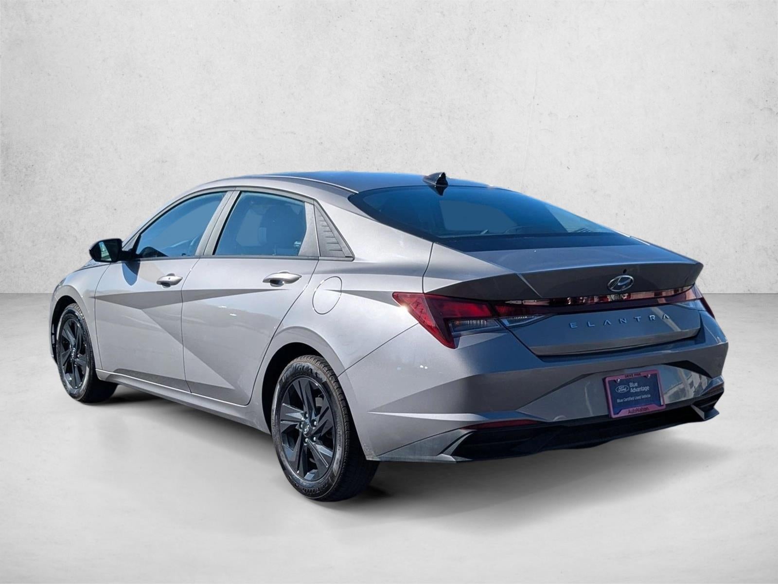 2023 Hyundai ELANTRA SEL IVT