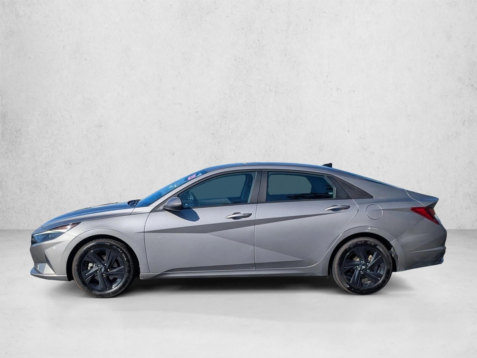 2023 Hyundai ELANTRA SEL IVT