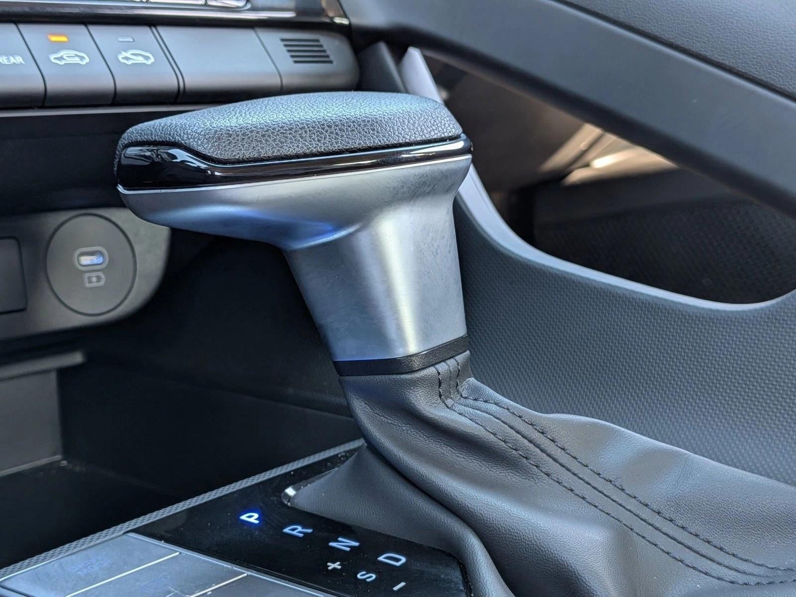 2024 Hyundai ELANTRA SEL IVT