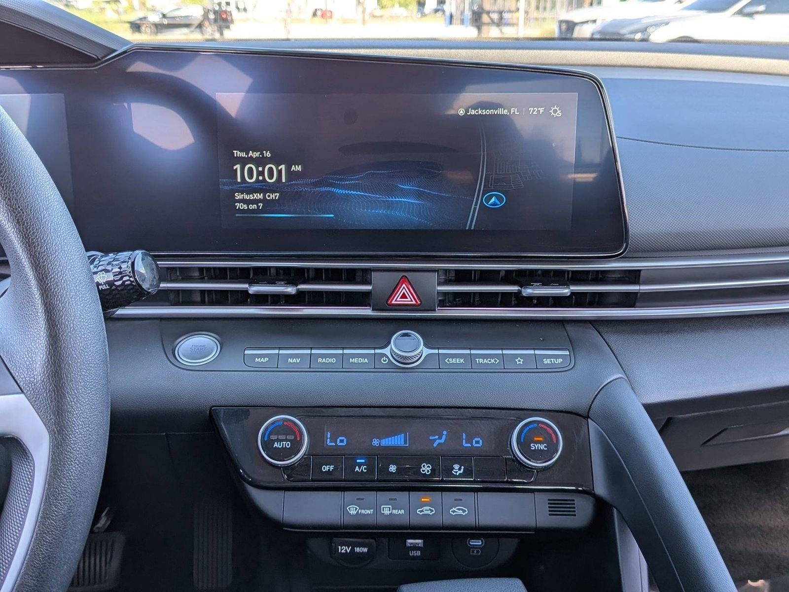 2024 Hyundai ELANTRA SEL IVT