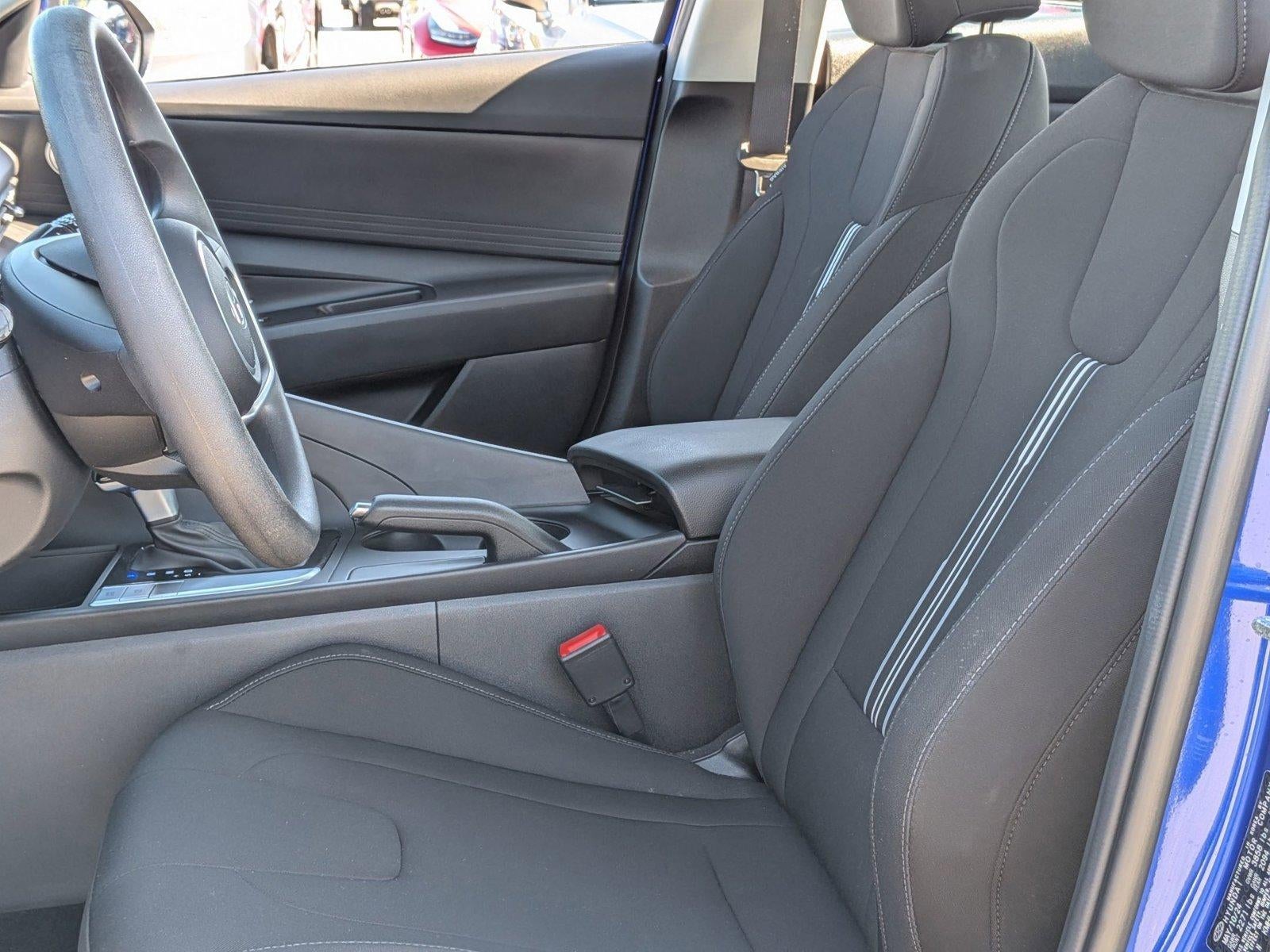 2024 Hyundai ELANTRA SEL IVT