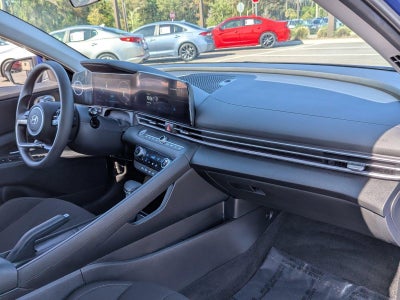 2024 Hyundai ELANTRA SEL IVT