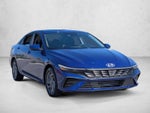 2024 Hyundai ELANTRA SEL IVT