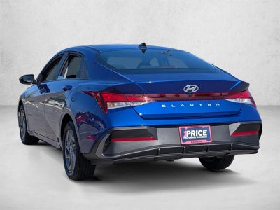 2024 Hyundai ELANTRA SEL IVT